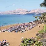 Paradise Club Oasis